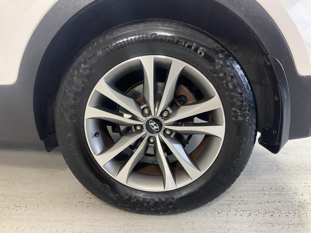 Photo '11' of Hyundai Santa FE