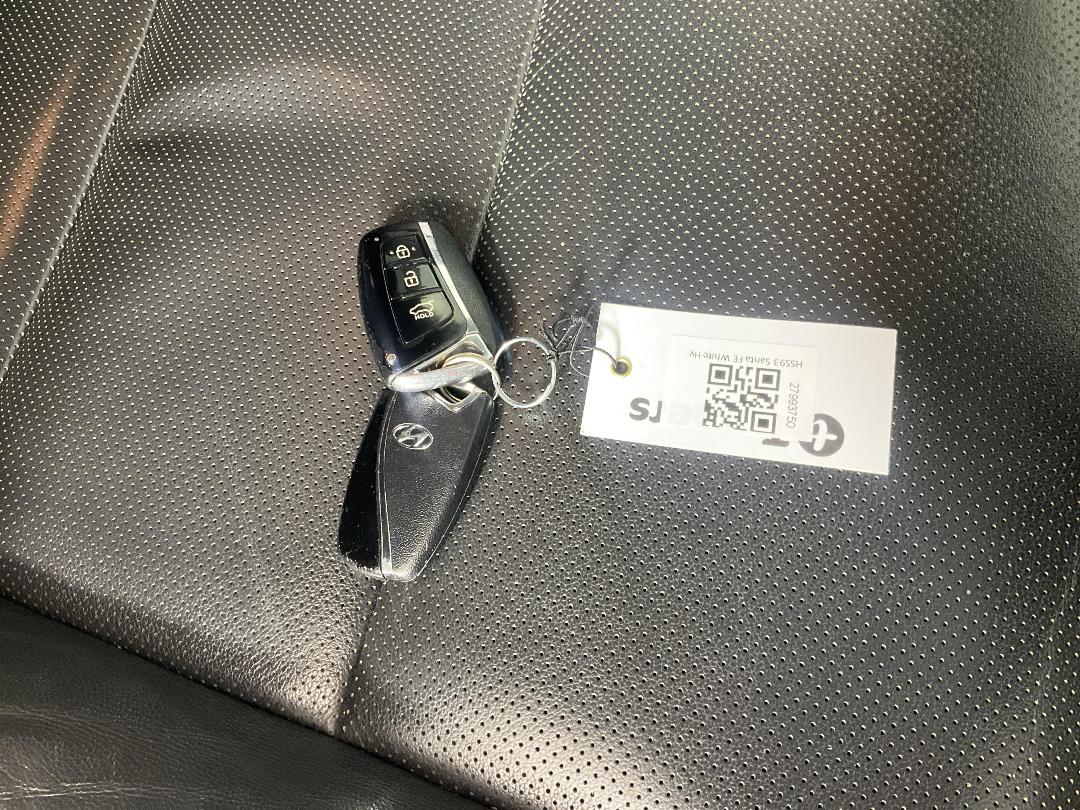 Photo '22' of Hyundai Santa FE