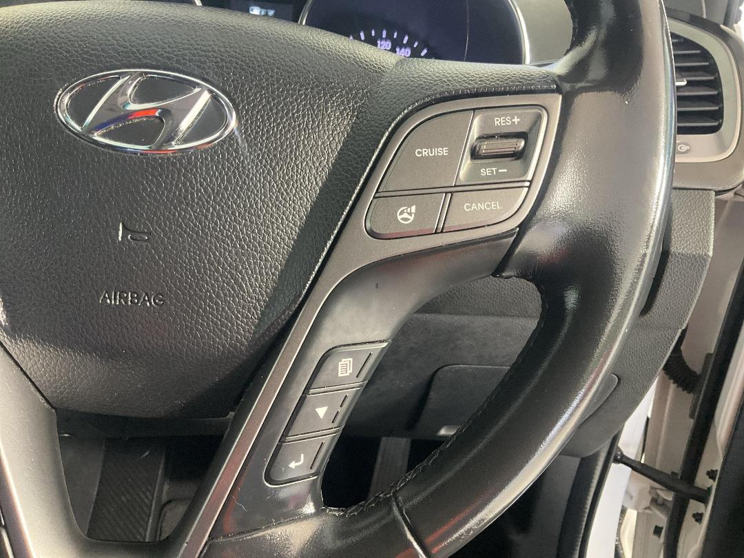 Photo '27' of Hyundai Santa FE