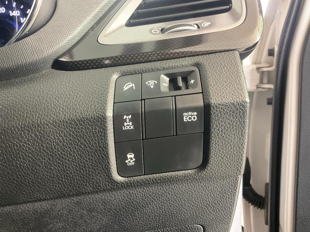 Photo '30' of Hyundai Santa FE