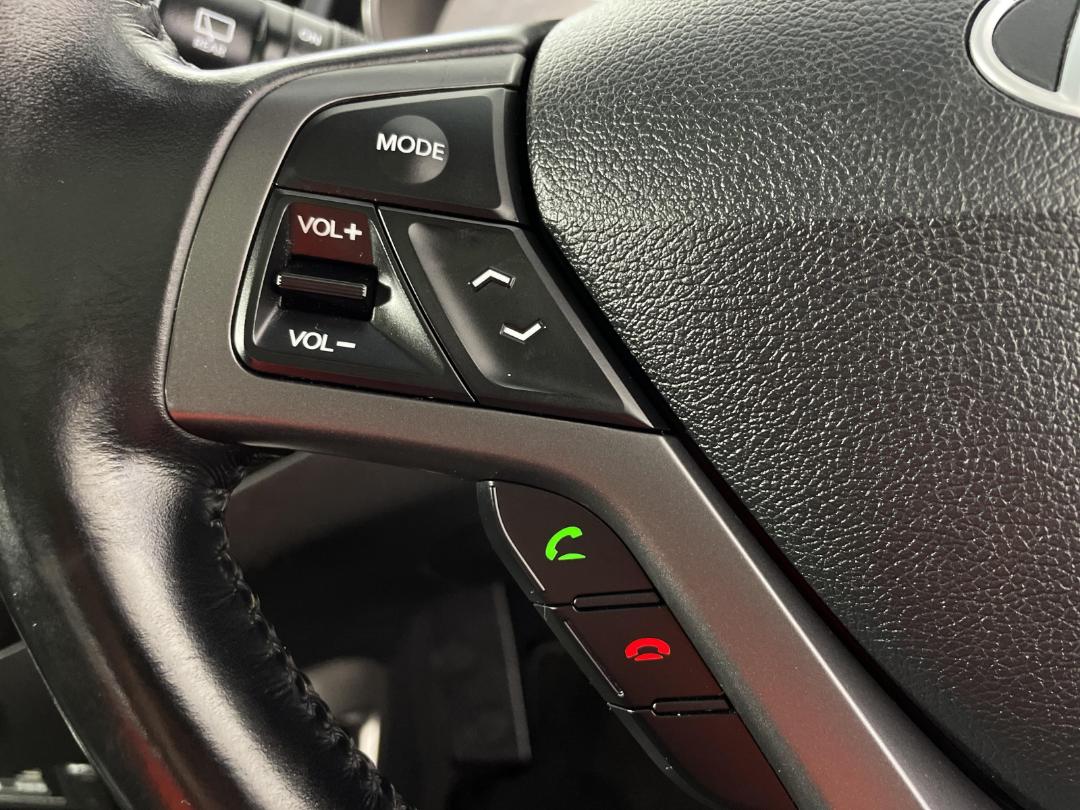 Photo '23' of Hyundai Veloster Photo '23' of Hyundai Veloster