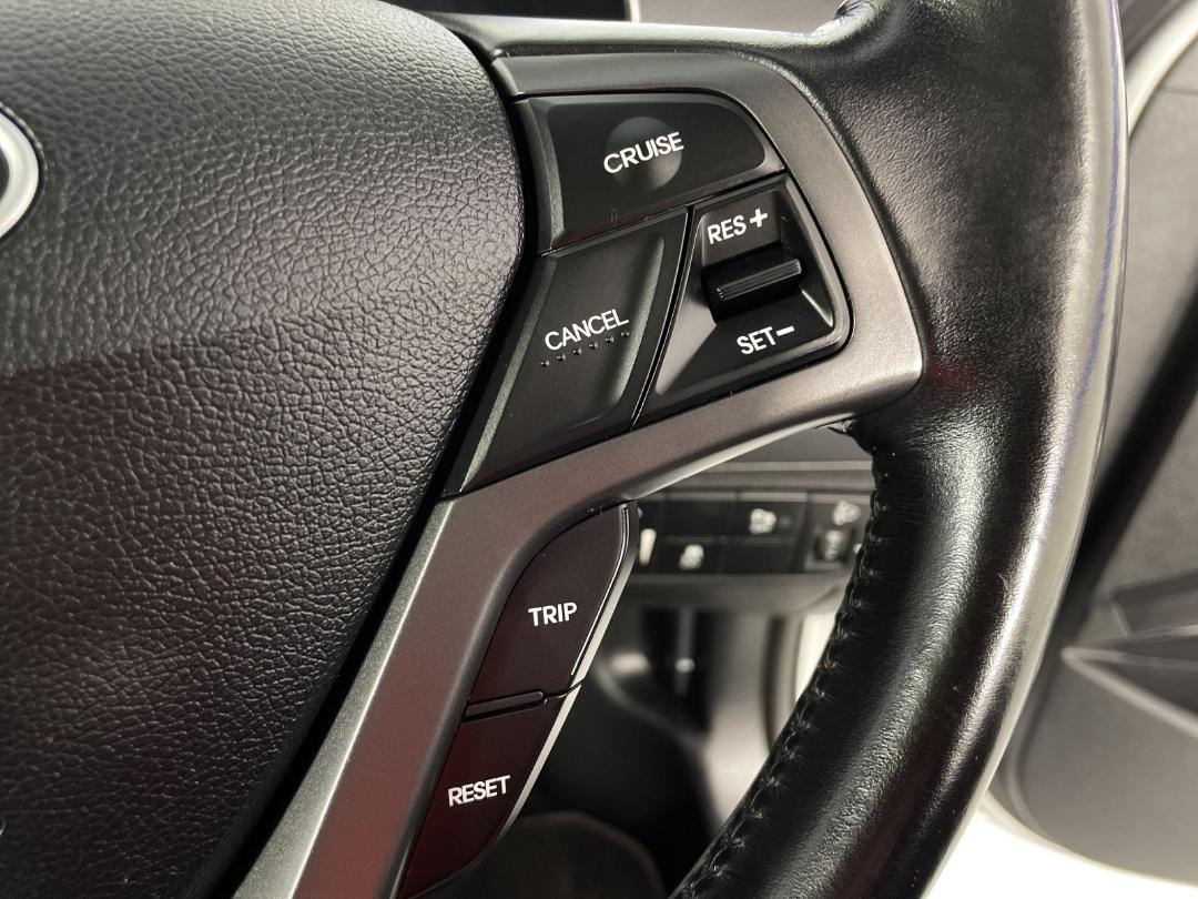 Photo '22' of Hyundai Veloster Photo '22' of Hyundai Veloster