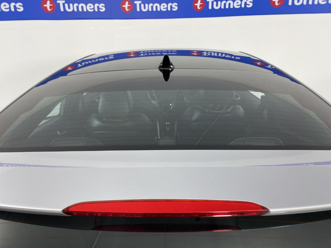 Photo '31' of Hyundai Veloster Photo '31' of Hyundai Veloster