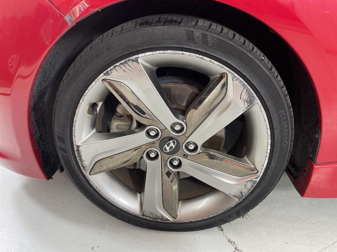 Photo '10' of Hyundai Veloster