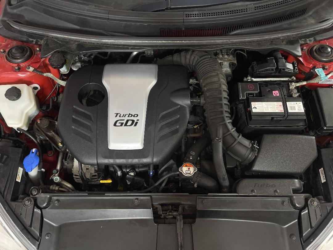 Photo '13' of Hyundai Veloster