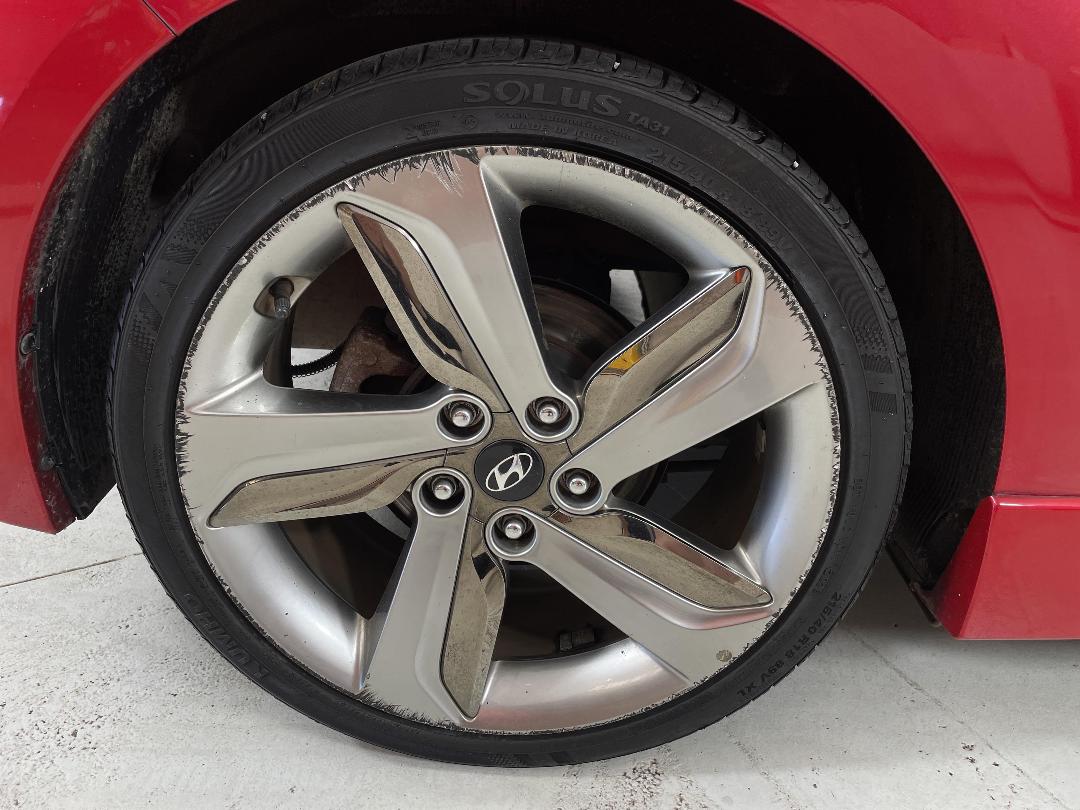 Photo '12' of Hyundai Veloster