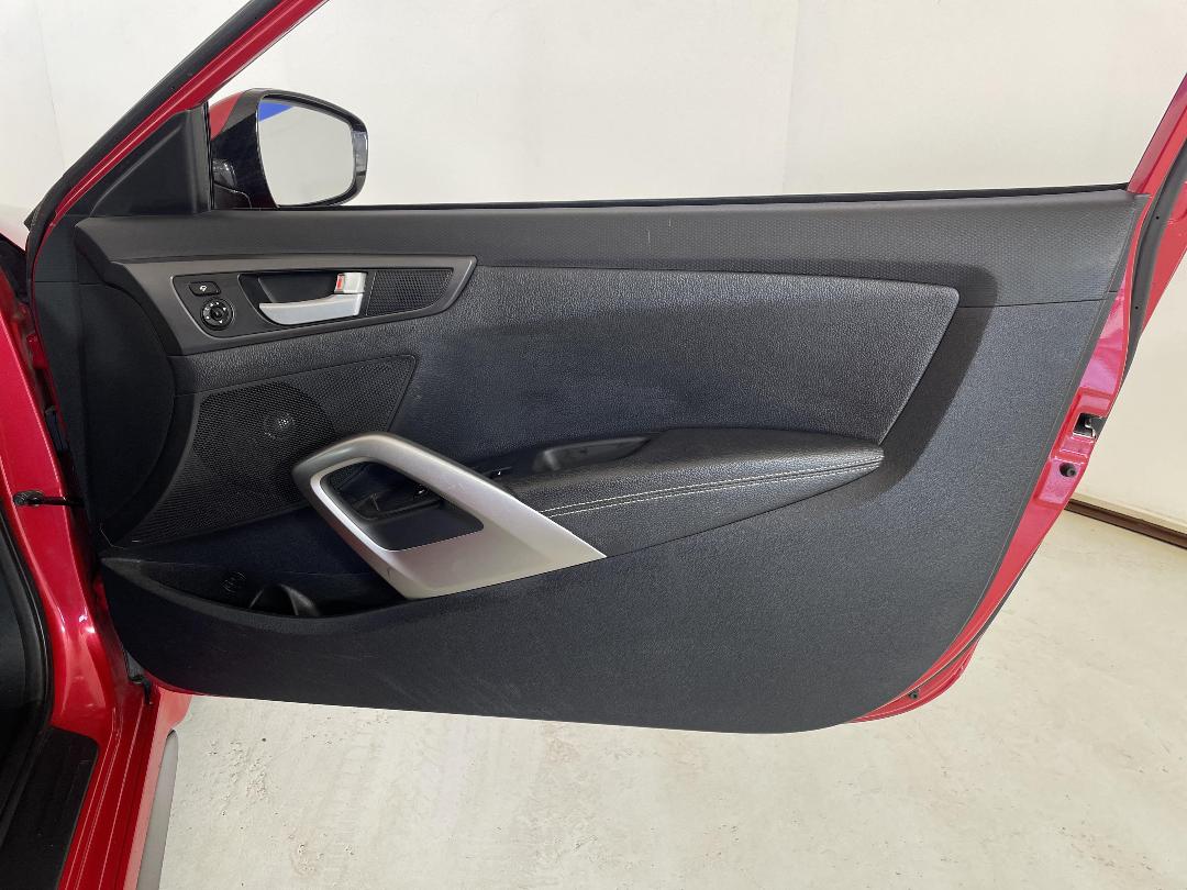 Photo '15' of Hyundai Veloster