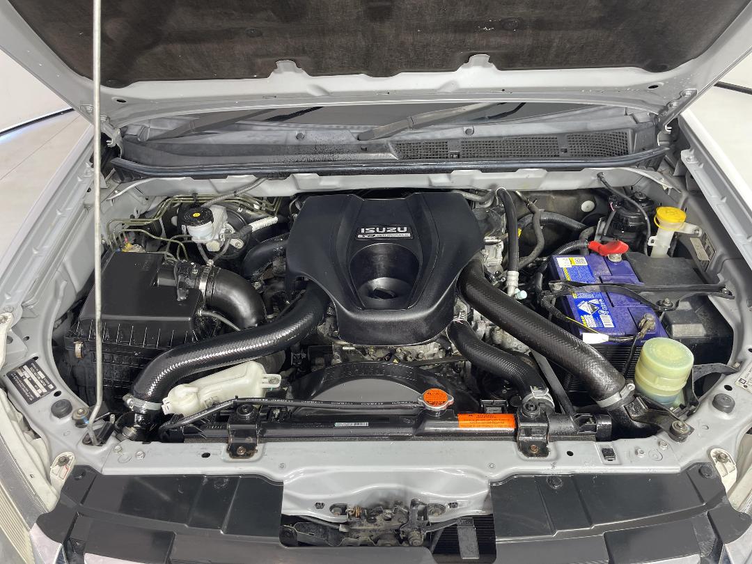 Photo '13' of Isuzu D-MAX