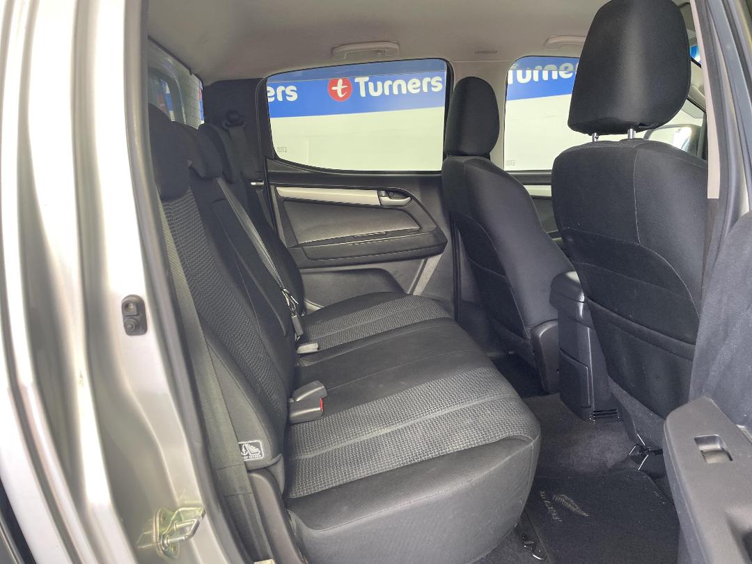 Photo '20' of Isuzu D-MAX