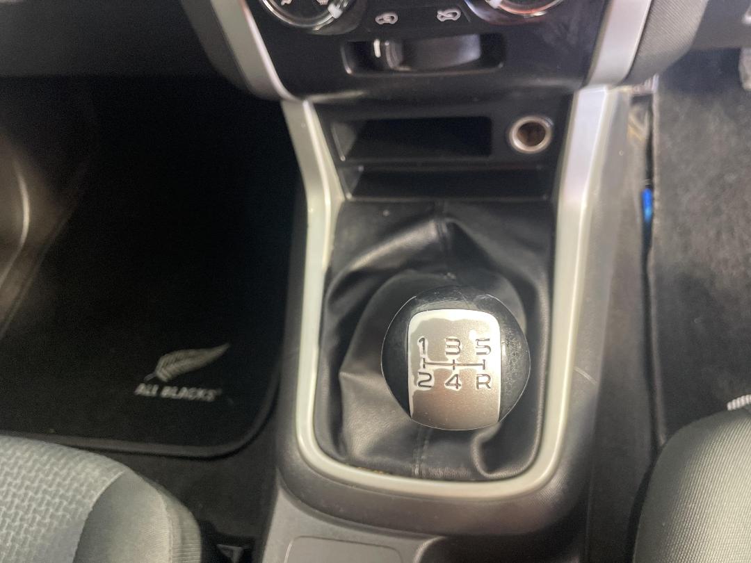 Photo '23' of Isuzu D-MAX