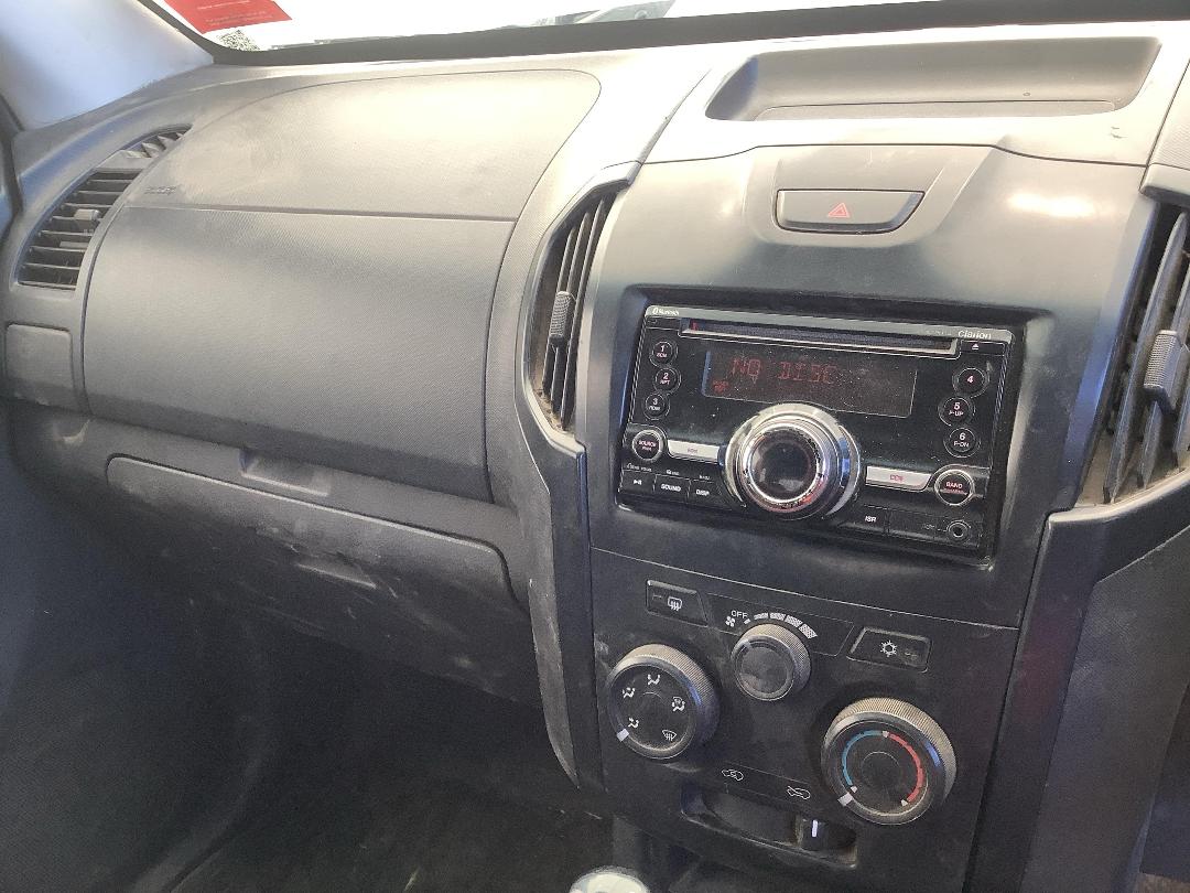 Photo '15' of Isuzu D-MAX LX Space Photo '15' of Isuzu D-MAX LX Space