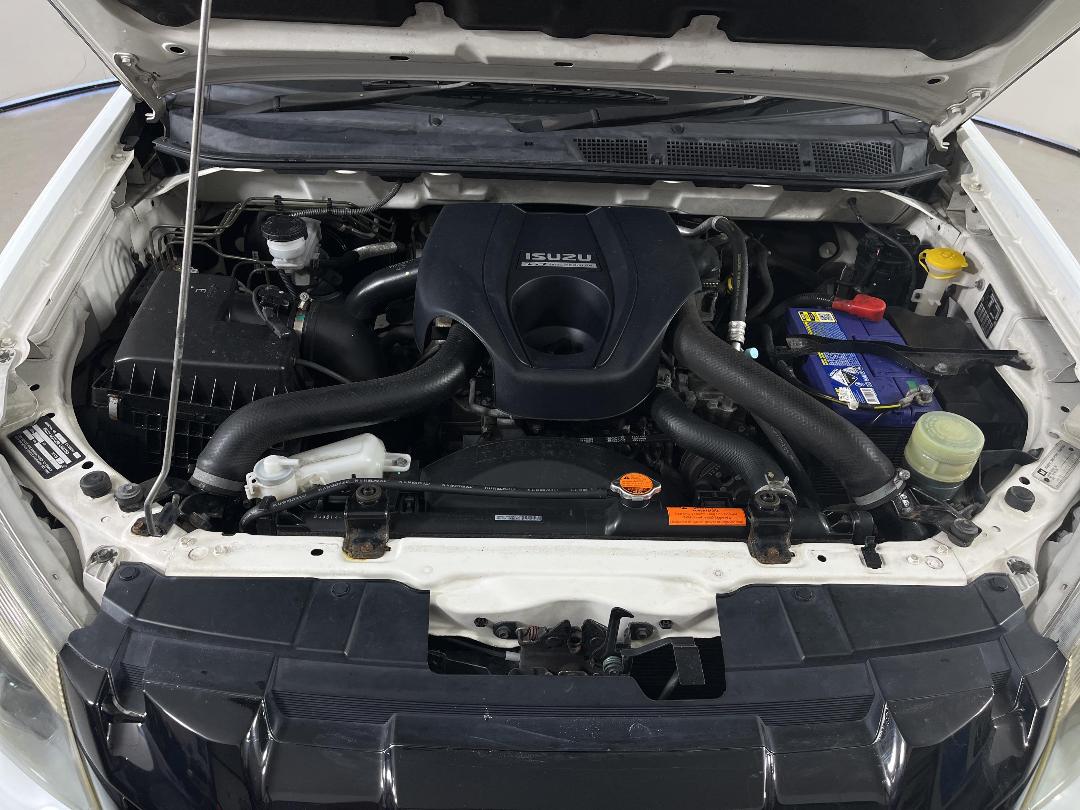 Photo '13' of Isuzu D-MAX