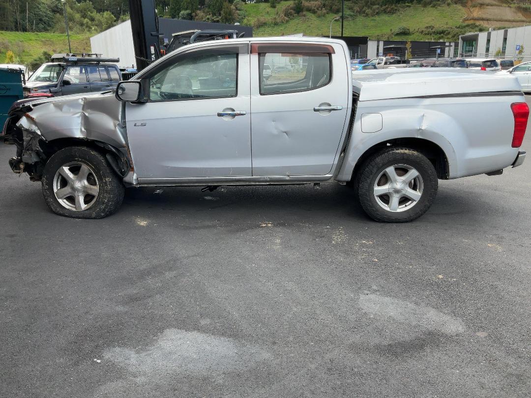 Photo '4' of Isuzu D-MAX LS DC
