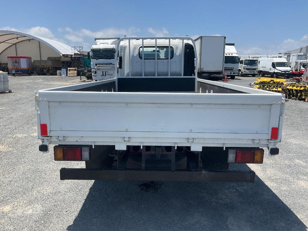 Photo '5' of Isuzu ELF FLAT DECK Flat Deck