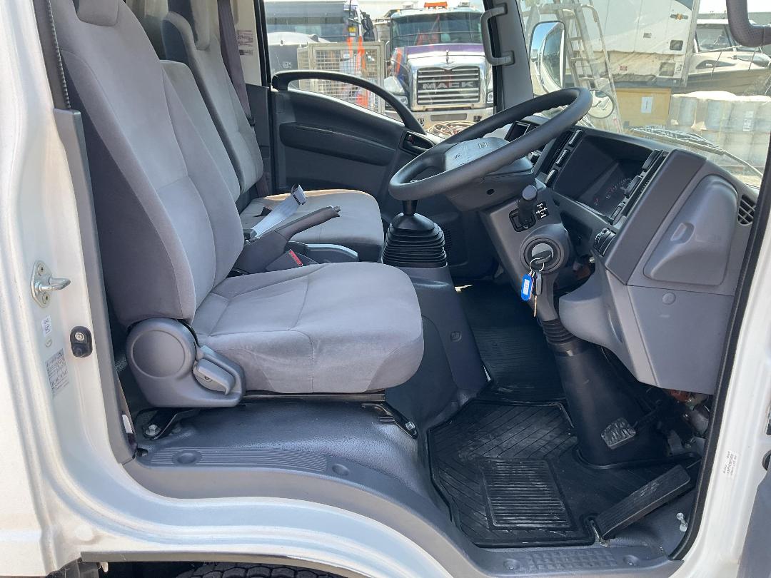 Photo '12' of Isuzu ELF FLAT DECK Flat Deck