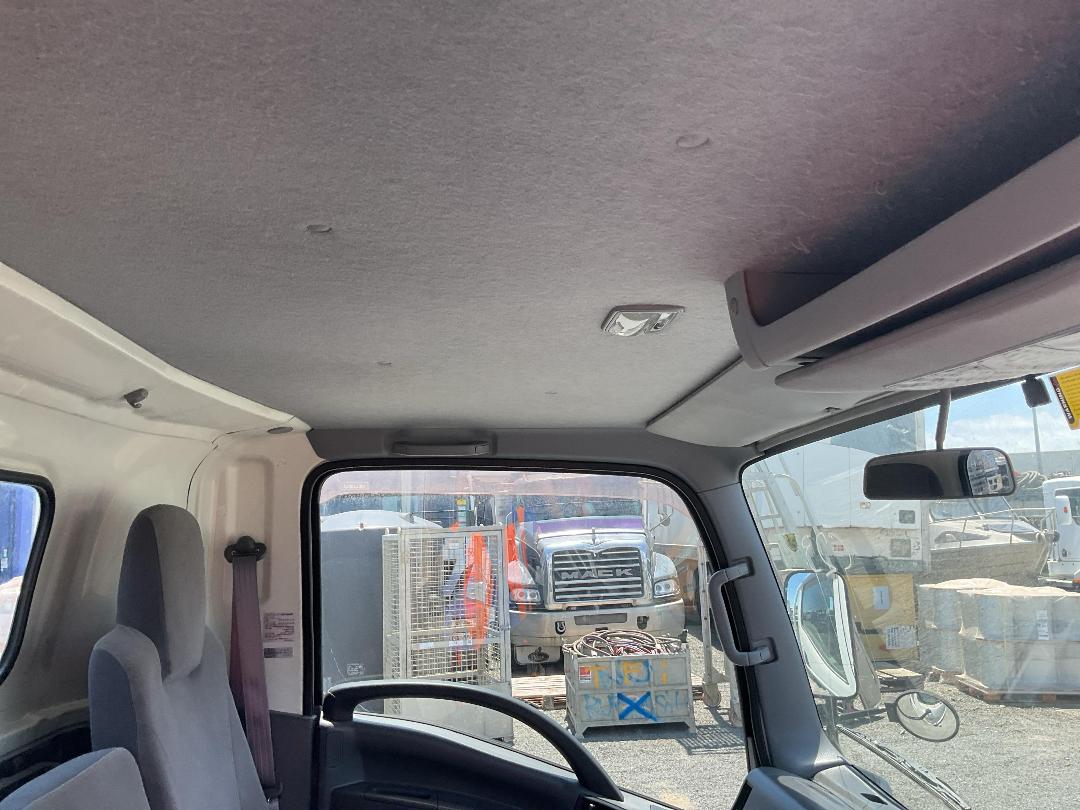 Photo '17' of Isuzu ELF FLAT DECK Flat Deck