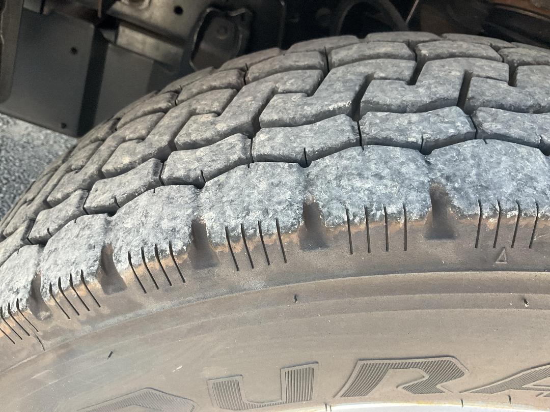 Photo '28' of Isuzu ELF FLAT DECK Flat Deck