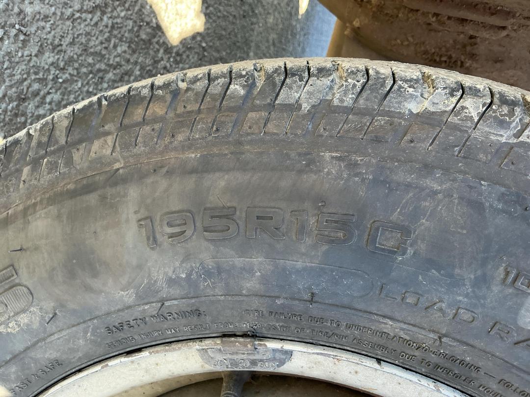 Photo '23' of Isuzu ELF Flat Deck Photo '23' of Isuzu ELF Flat Deck