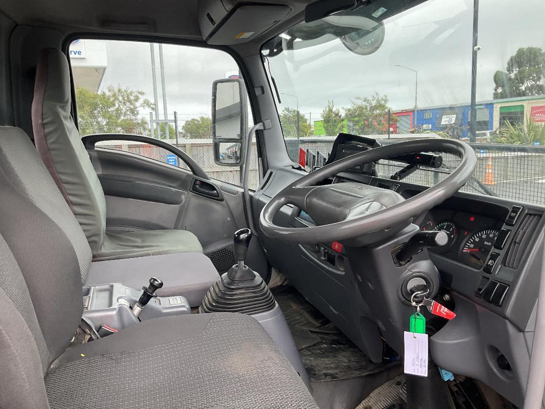 Photo '6' of Isuzu F Series FRR500 Gas Bottle Truck