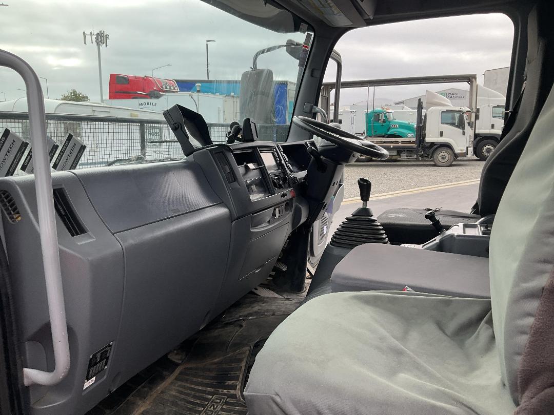 Photo '16' of Isuzu F Series FRR500 Gas Bottle Truck