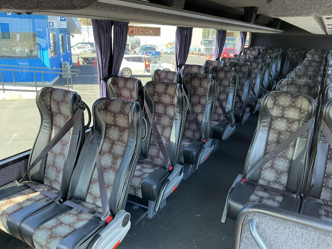 Photo '20' of Isuzu F Series FRD500 AMT Coach