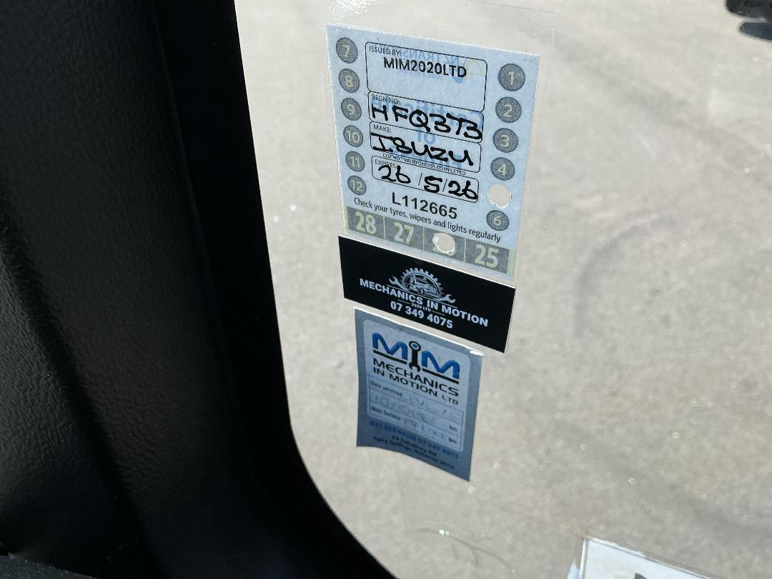 Photo '12' of Isuzu F Series FRD500 AMT Coach