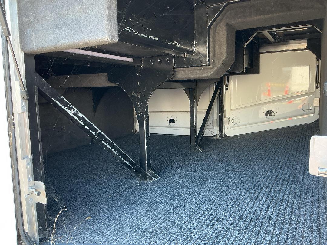 Photo '28' of Isuzu F Series FRD500 AMT Coach