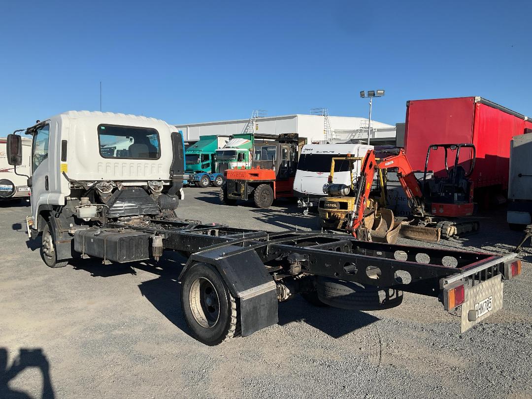 Photo '6' of Isuzu F Series FRR600 Cab Chassis