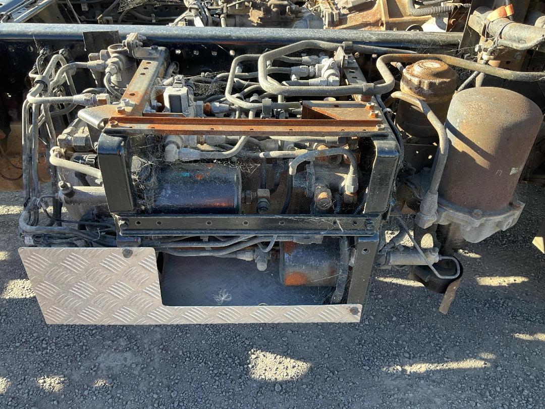 Photo '32' of Isuzu F Series FRR600 Cab Chassis