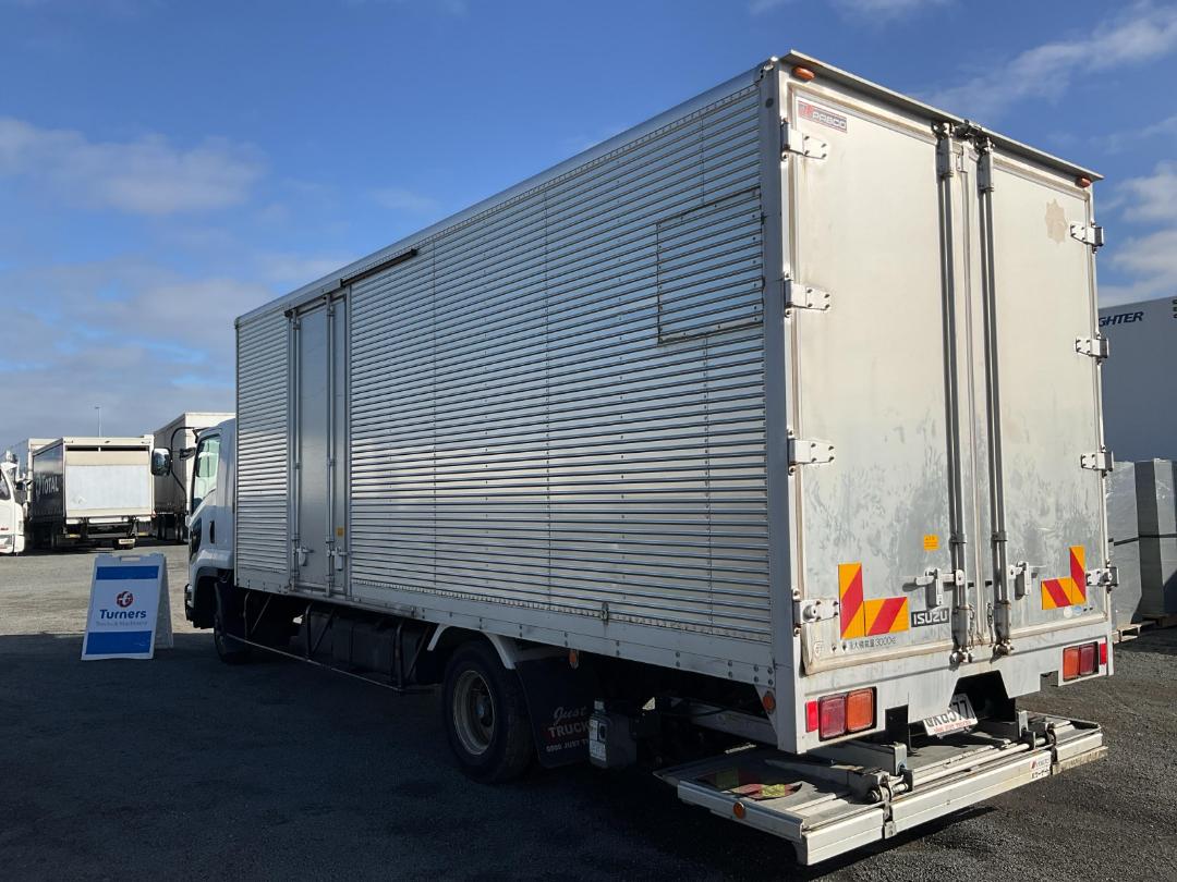 Photo '6' of Isuzu Forward BOXBODY/TAILLIFT Box Body