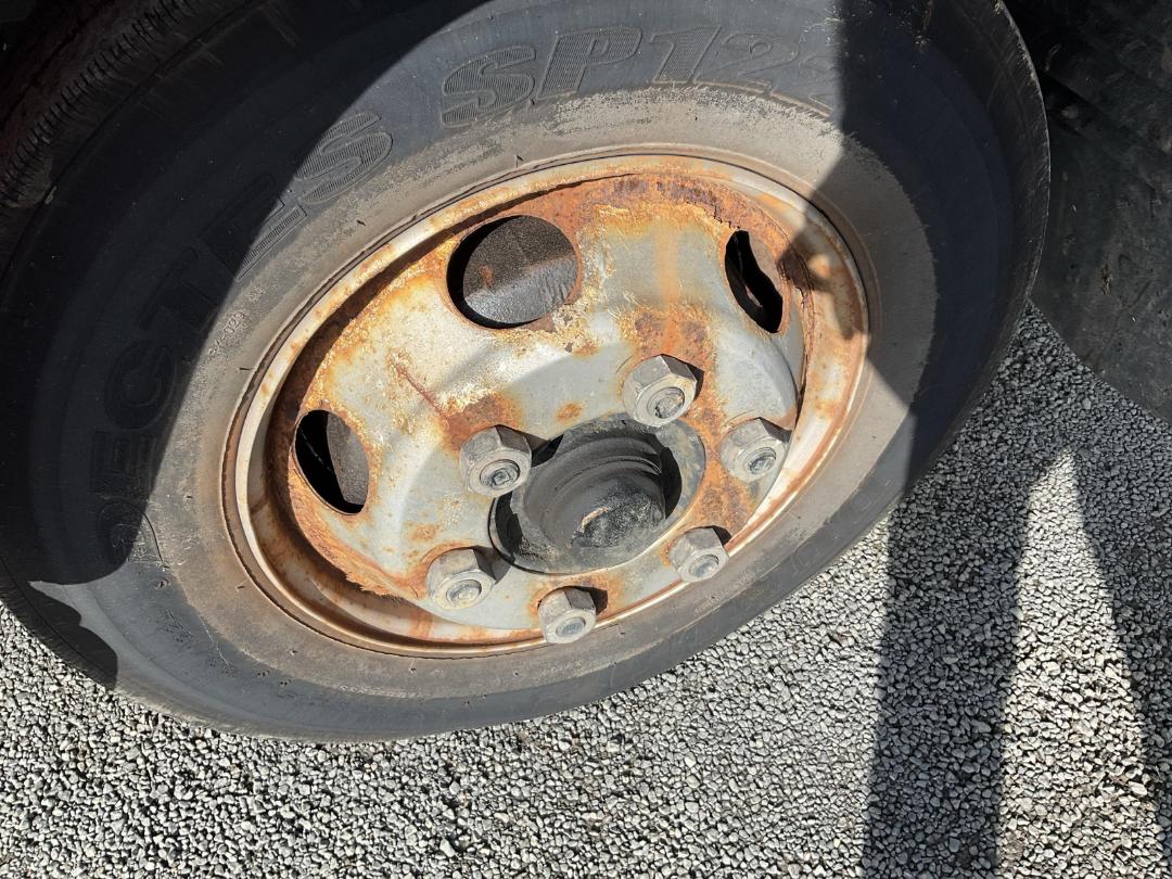 Photo '29' of Isuzu Forward BOXBODY/TAILLIFT Box Body