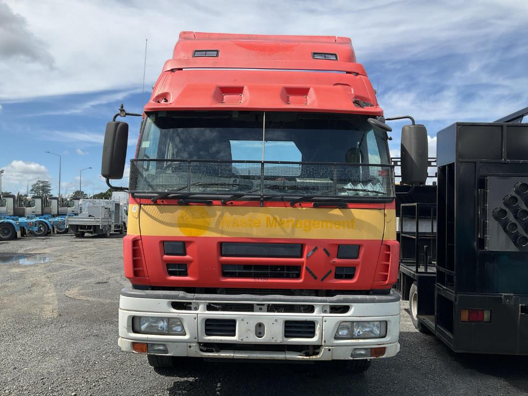 Photo '9' of Isuzu Giga CYH460LS Cab Chassis