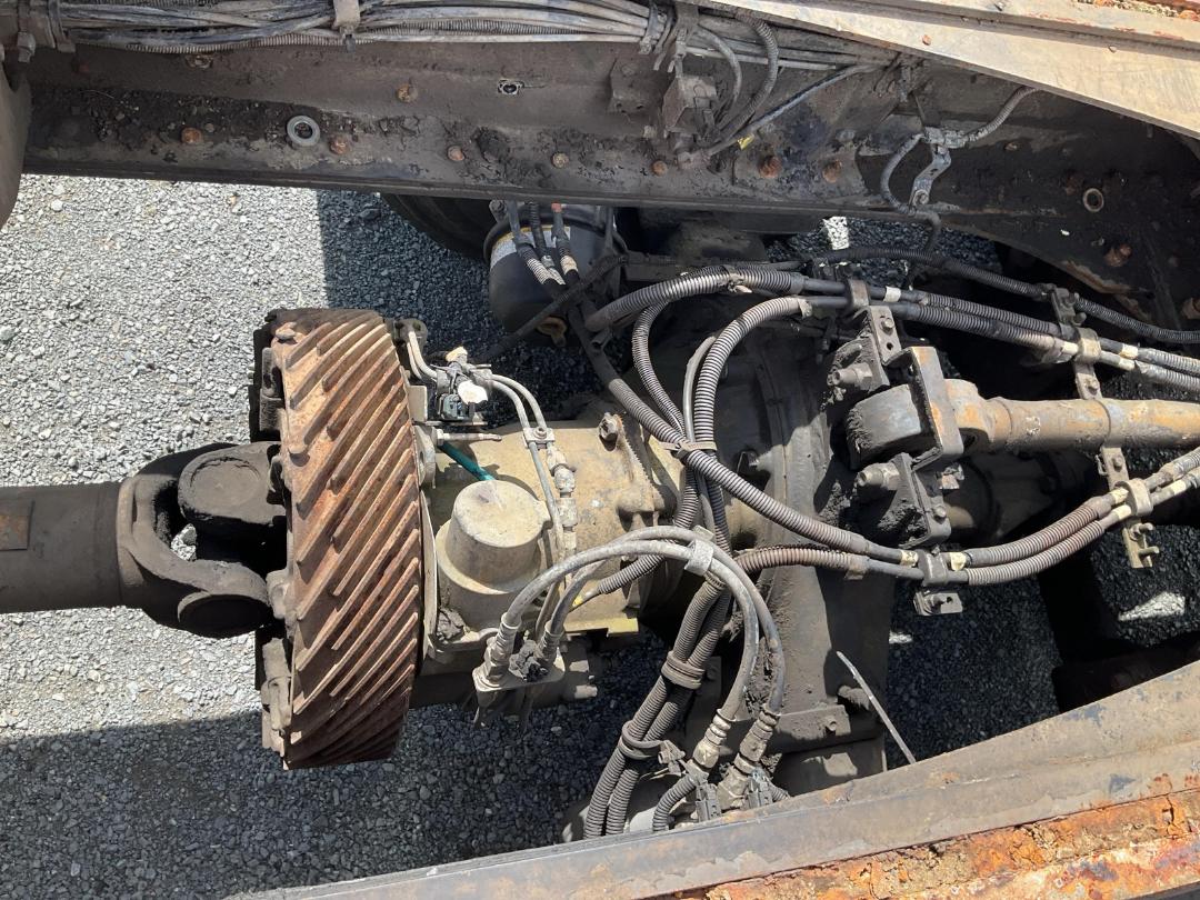 Photo '26' of Isuzu Giga CYH460LS Cab Chassis