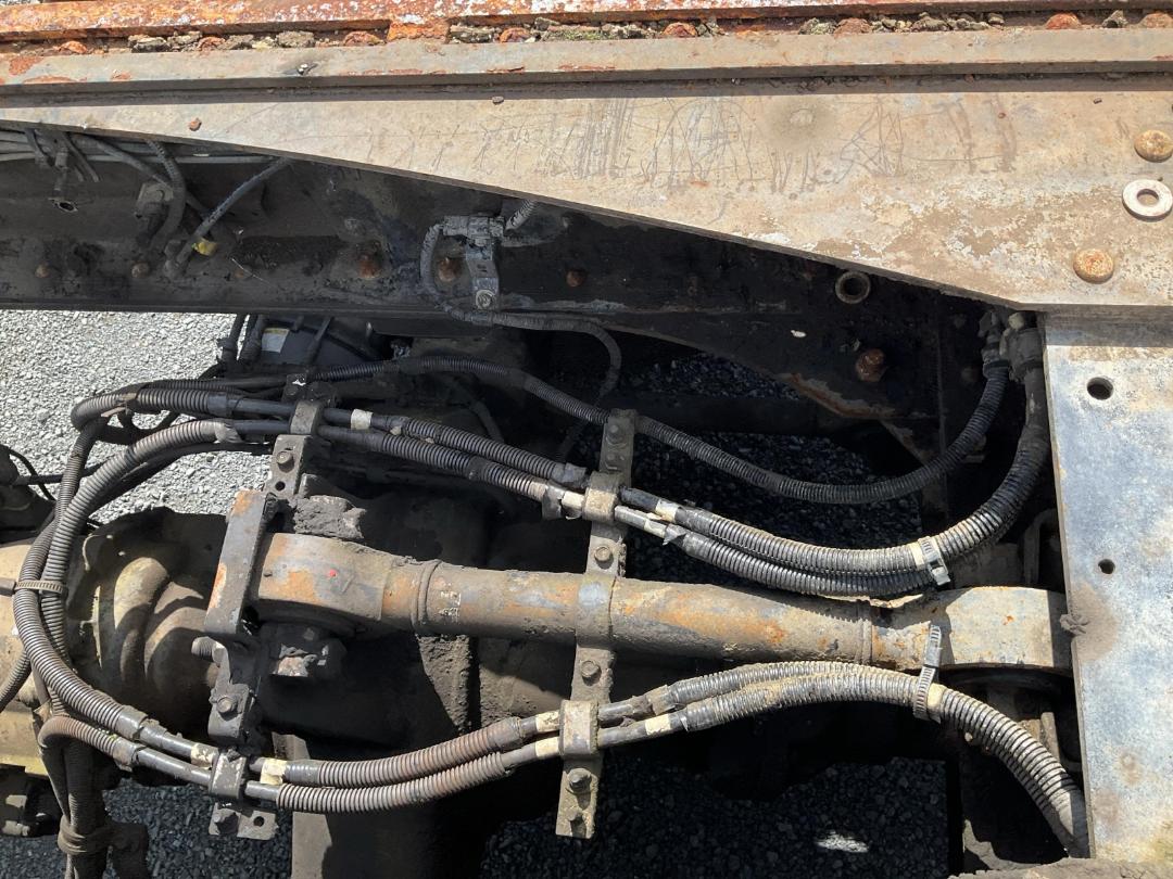 Photo '27' of Isuzu Giga CYH460LS Cab Chassis