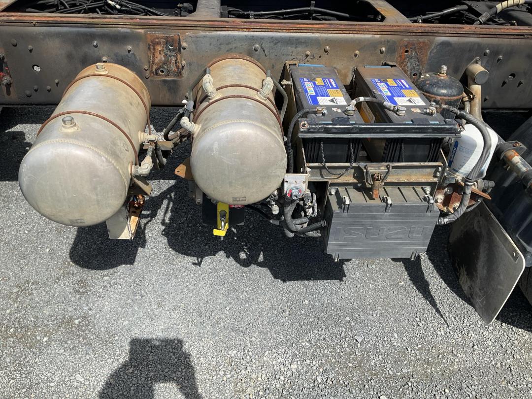 Photo '30' of Isuzu Giga CYH460LS Cab Chassis