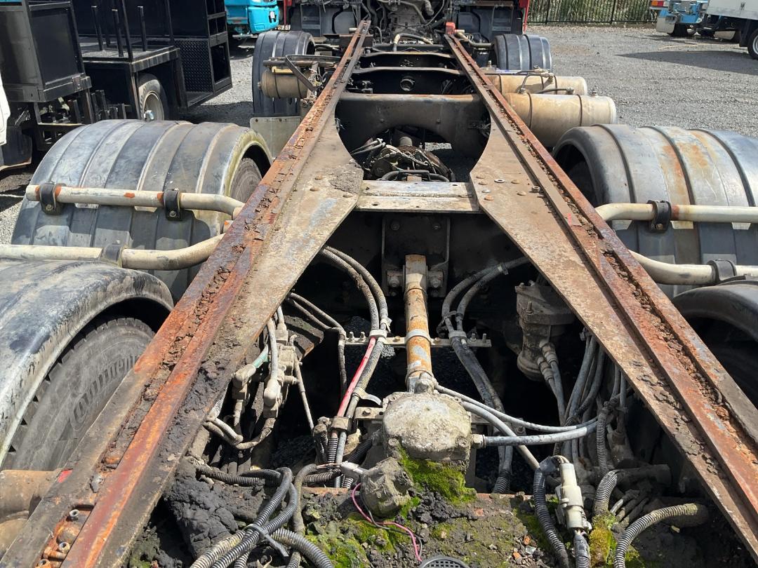 Photo '33' of Isuzu Giga CYH460LS Cab Chassis