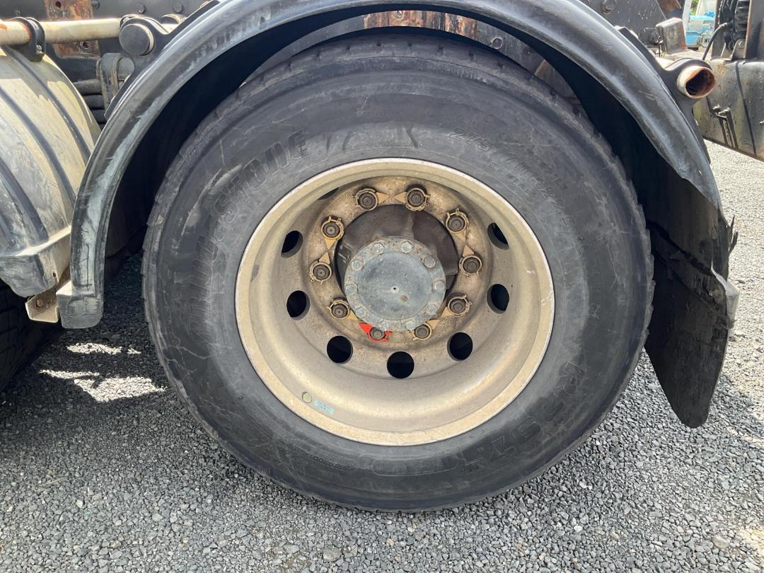 Photo '37' of Isuzu Giga CYH460LS Cab Chassis