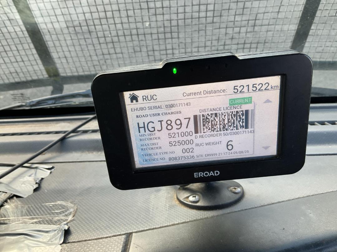 Photo '13' of Isuzu N Series NPR325M AMT Tipper