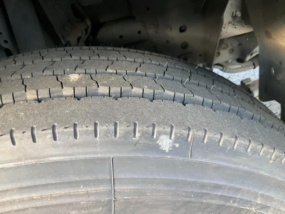 Photo '17' of Isuzu N Series NPR325M AMT Tipper