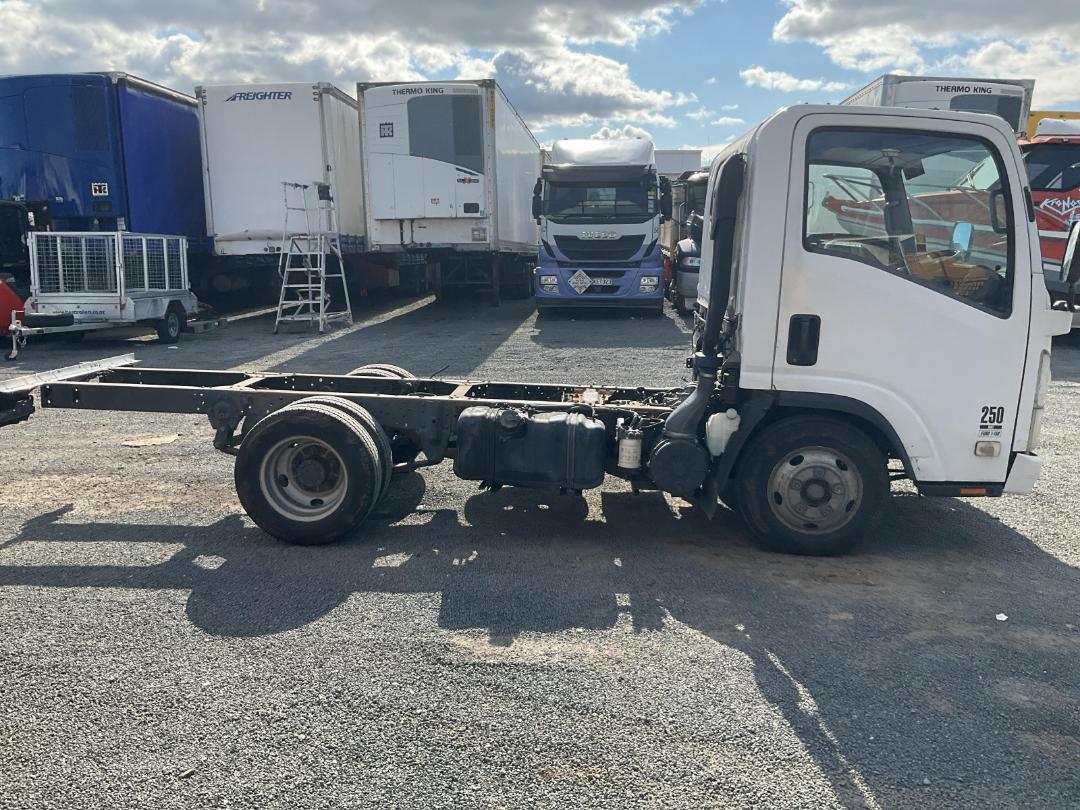 Photo '3' of Isuzu N Series NLR250S AMT Cab Chassis