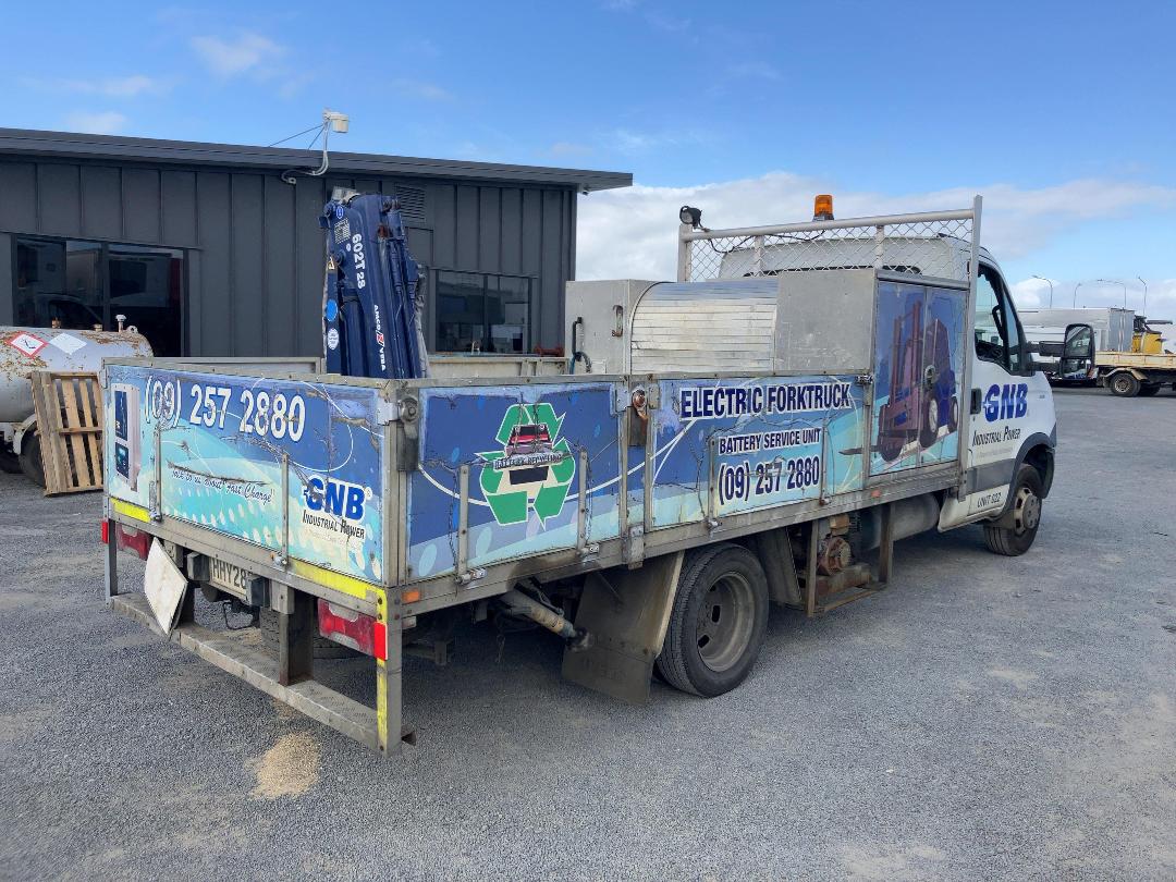 Photo '3' of Iveco Daily 45C17 Flat Deck Crane