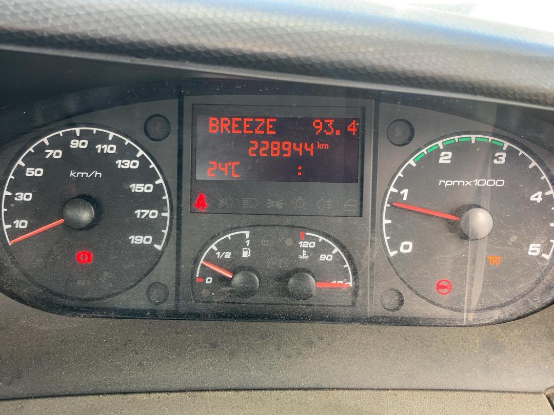 Photo '9' of Iveco Daily 45C17 Flat Deck Crane