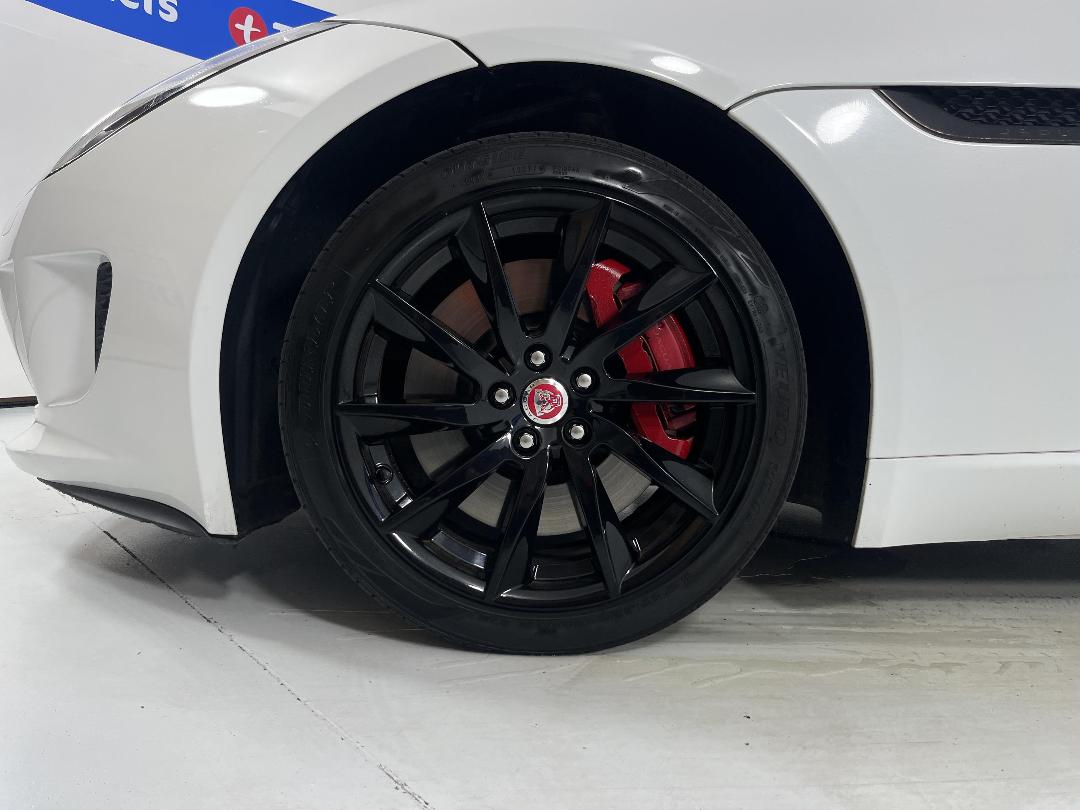 Photo '10' of Jaguar F-Type