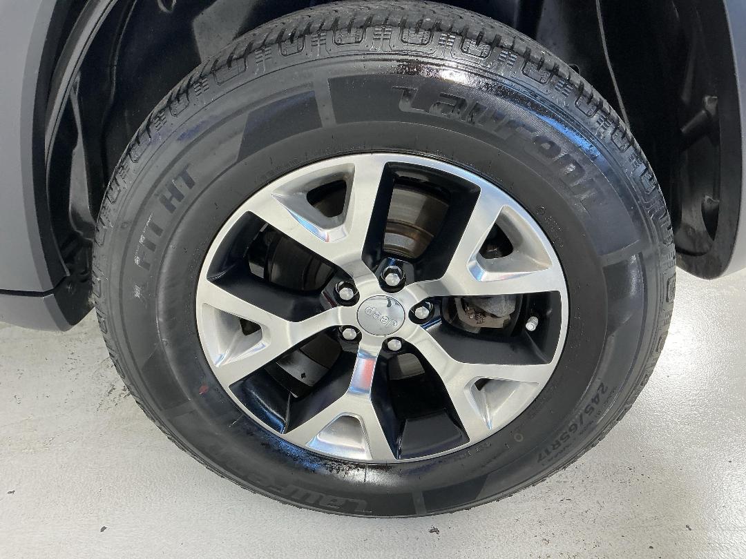 Photo '11' of Jeep Cherokee