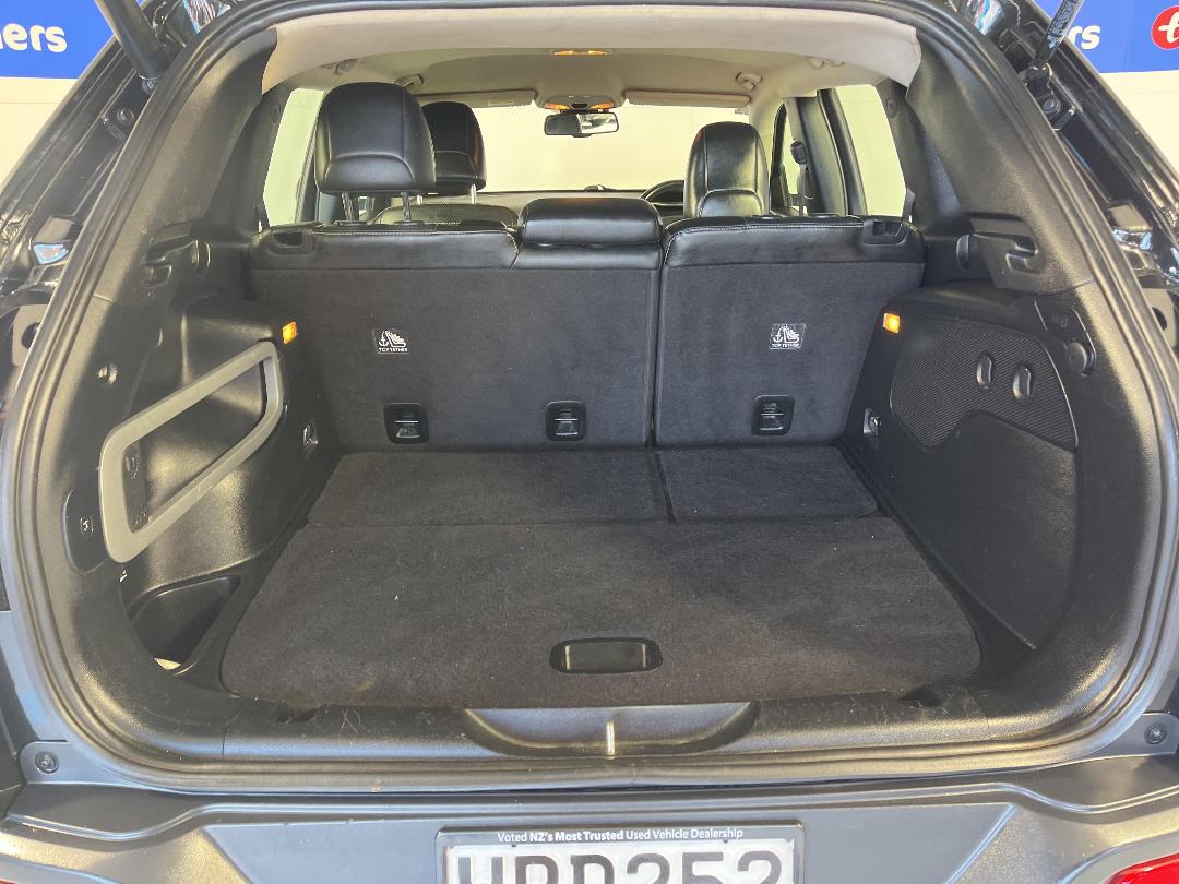 Photo '14' of Jeep Cherokee