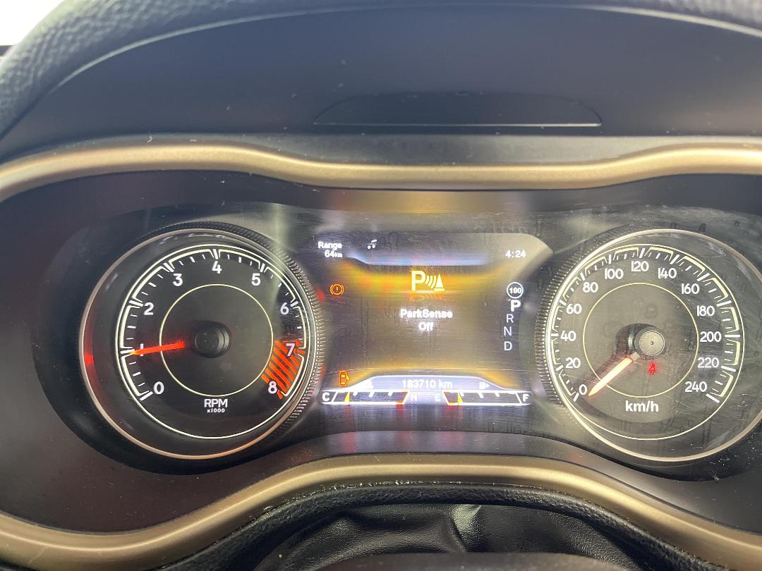 Photo '21' of Jeep Cherokee