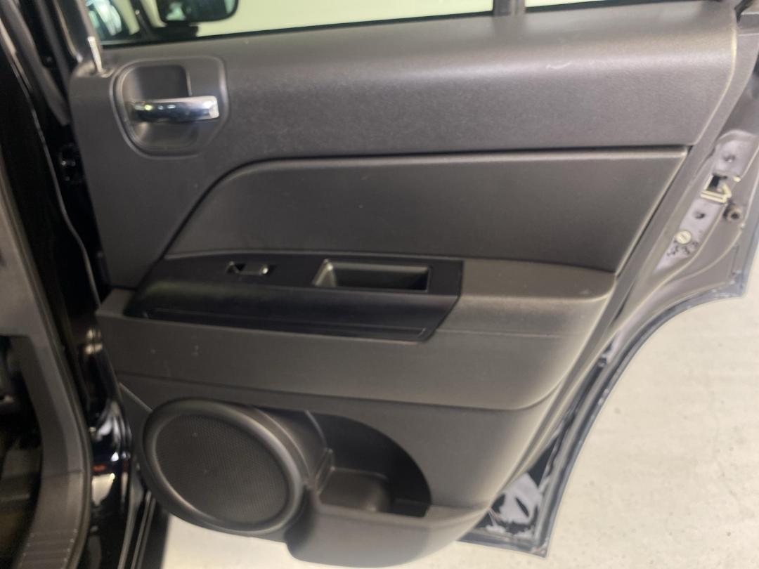 Photo '19' of Jeep Compass