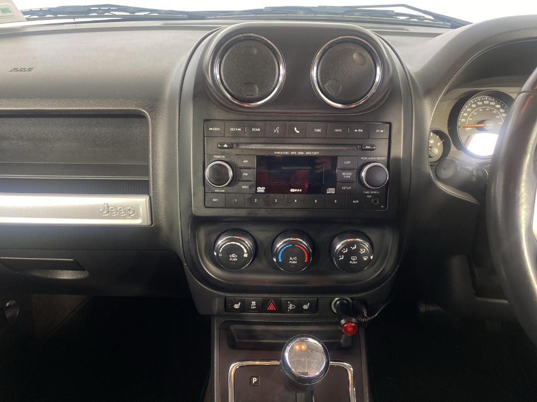 Photo '18' of Jeep Compass