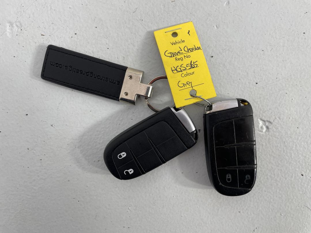 Photo '22' of Jeep Grand Cherokee