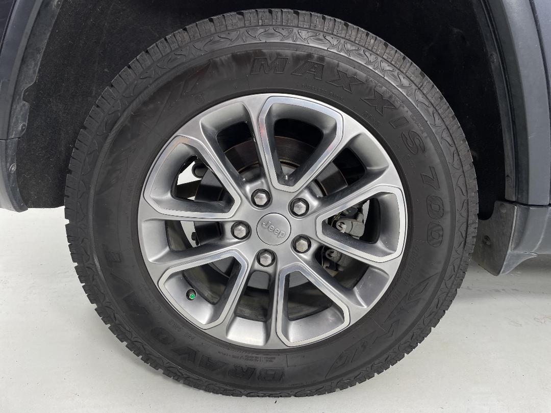 Photo '12' of Jeep Grand Cherokee